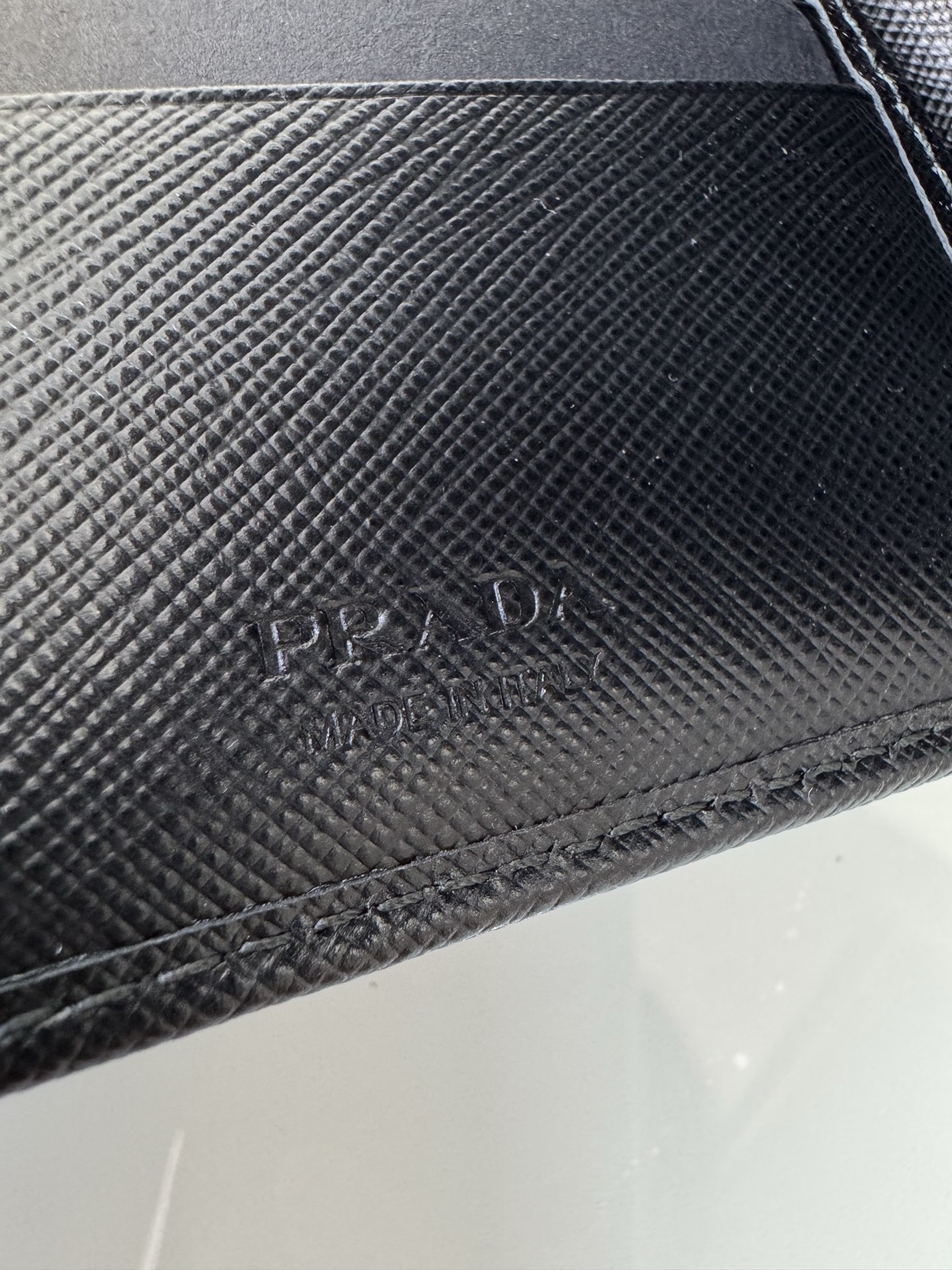 [TOP] PRADA Short Wallet 11x9.5cm - Black