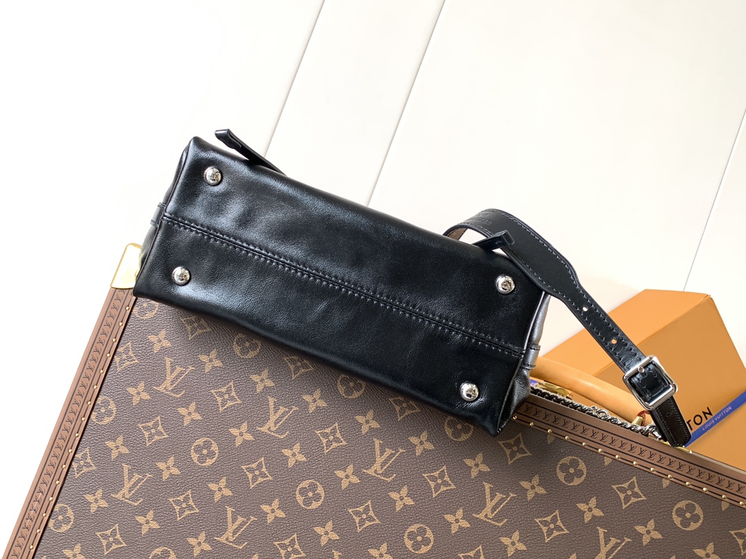 [TOP] Louis Vuitton LV Carryall Bag Lambskin BB 26x17x10cm - Black&SHW