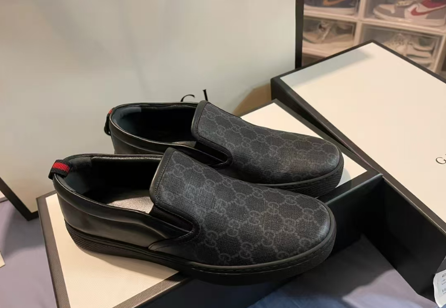 [TOP] GUCCI Men's Casual Shoes - Black