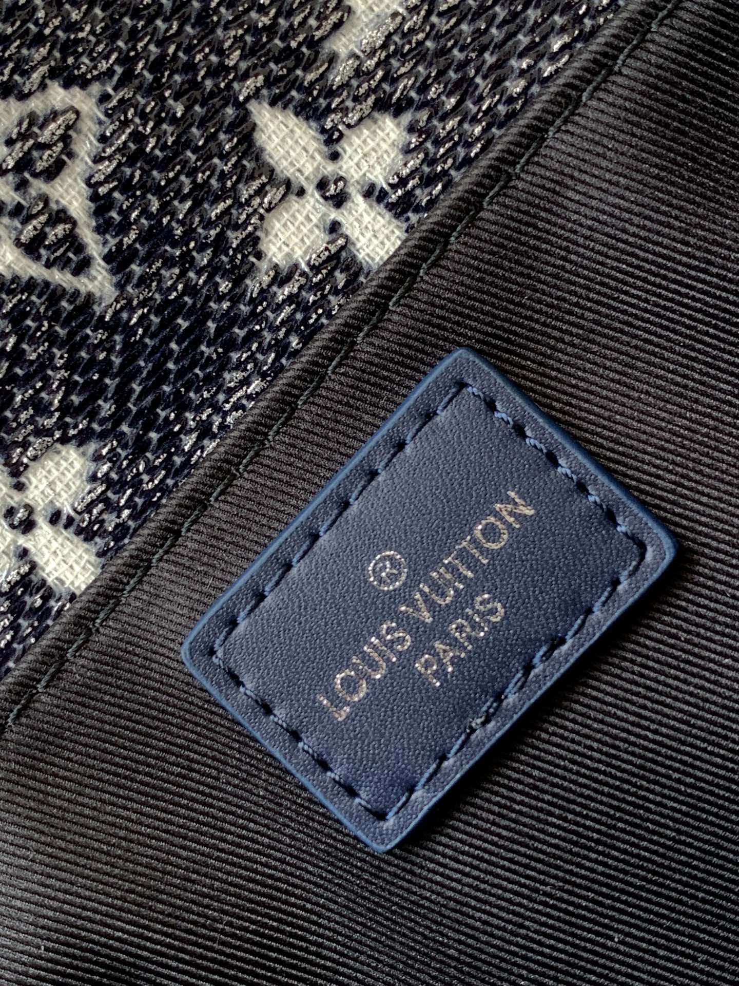 [TOP] Louis Vuitton LV Pochette Métis East West Bag Monoglam Canvas 21.5 x 6 x 13.5cm - Dark Blue