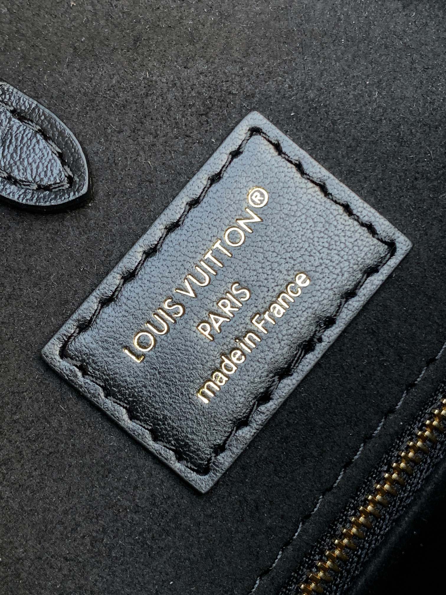 [TOP] Louis Vuitton LV Cruise Nova Bag Calfskin 36x10x37cm - Black