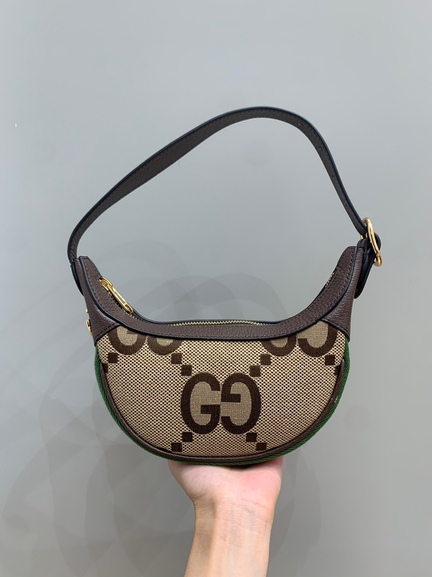 [TOP] GUCCI Underarm Bag 20x15x5cm - GHW