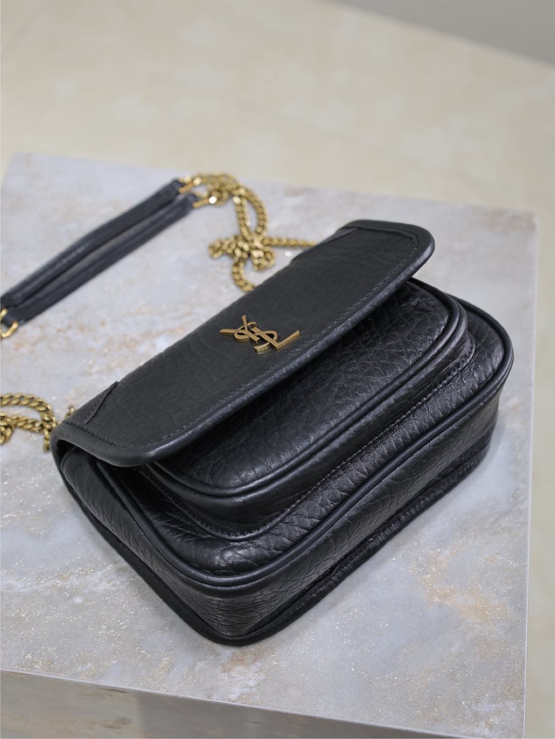 [TOP] Yves Saint Laurent YSL Elephant Texture Niki Bag Lambskin 18x12.5x5cm - Black&SHW/GHW