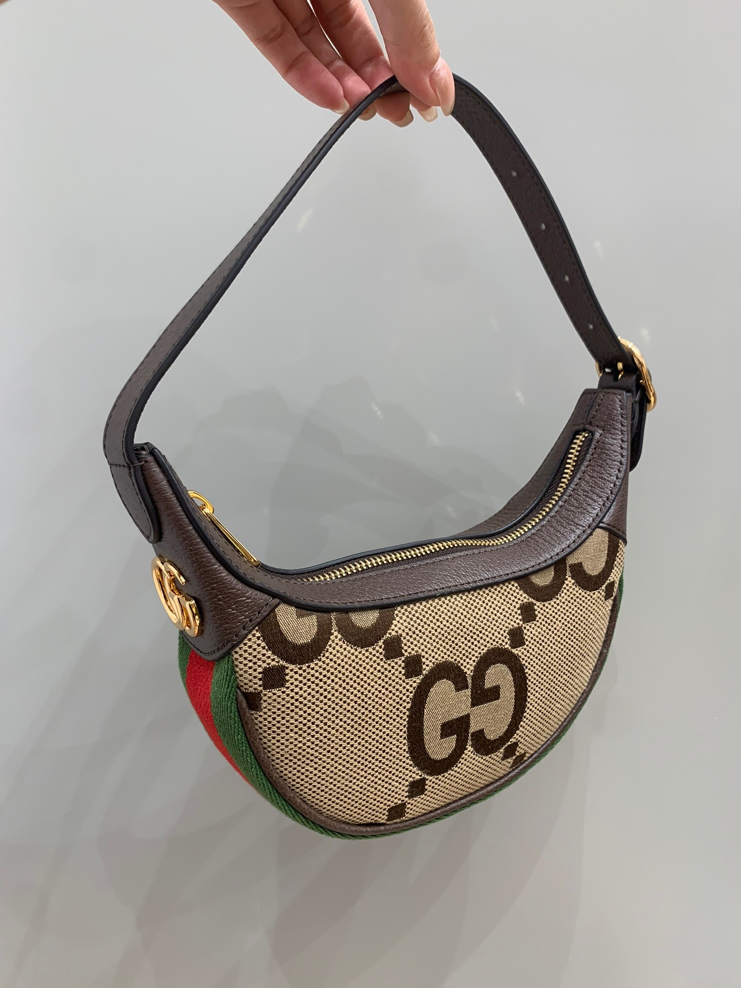 [TOP] GUCCI Underarm Bag 20x15x5cm - GHW
