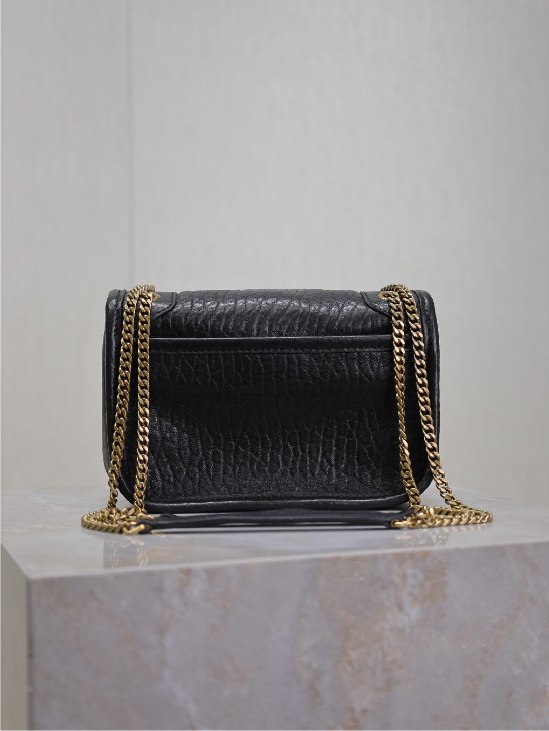 [TOP] Yves Saint Laurent YSL Elephant Texture Niki Bag Lambskin 18x12.5x5cm - Black&SHW/GHW