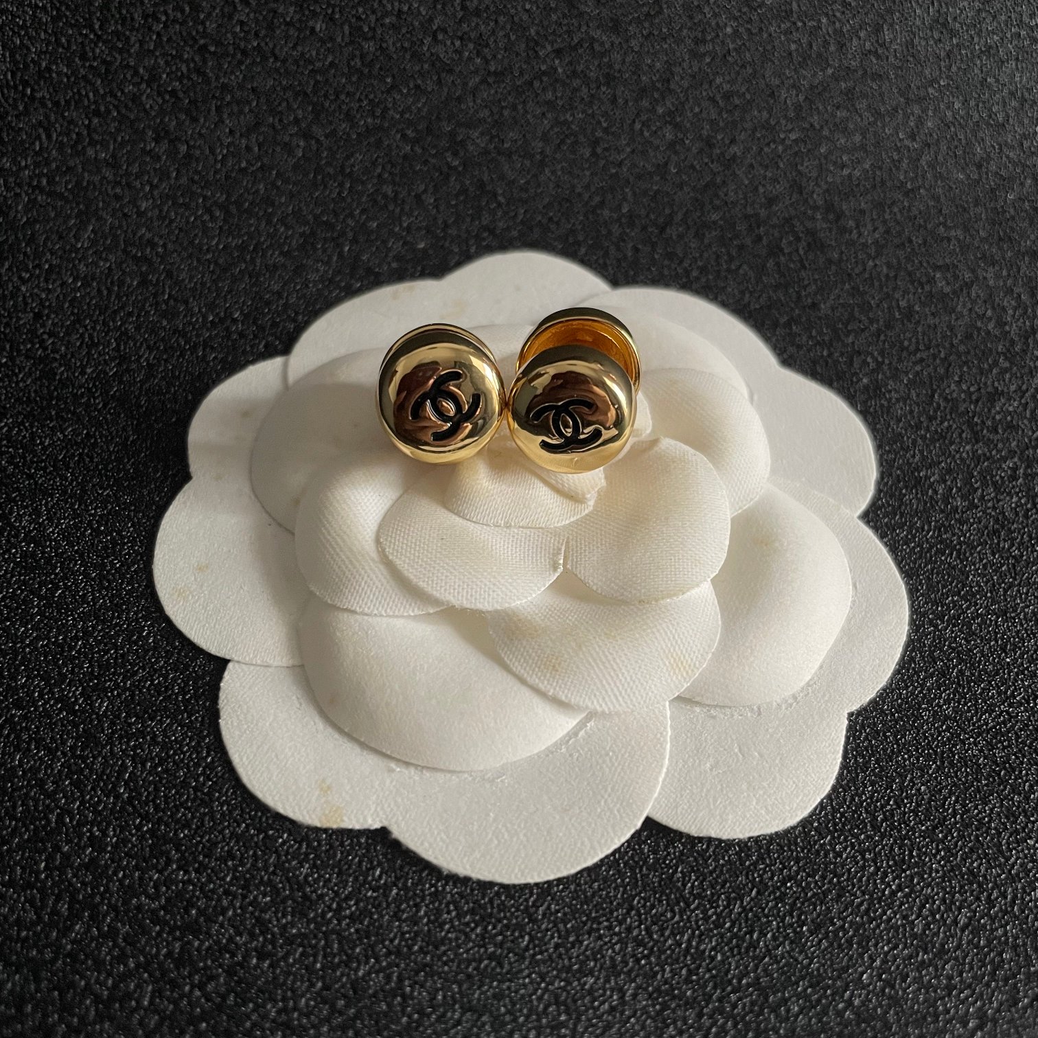 [TOP] CHANEL Earrings - 2 Colors