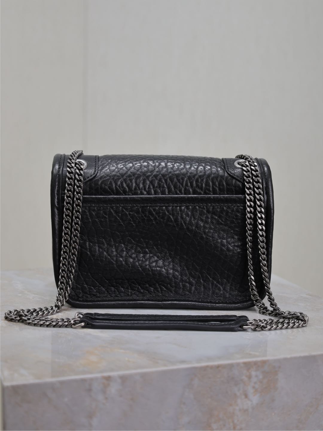 [TOP] Yves Saint Laurent YSL Elephant Texture Niki Bag Lambskin 18x12.5x5cm - Black&SHW/GHW