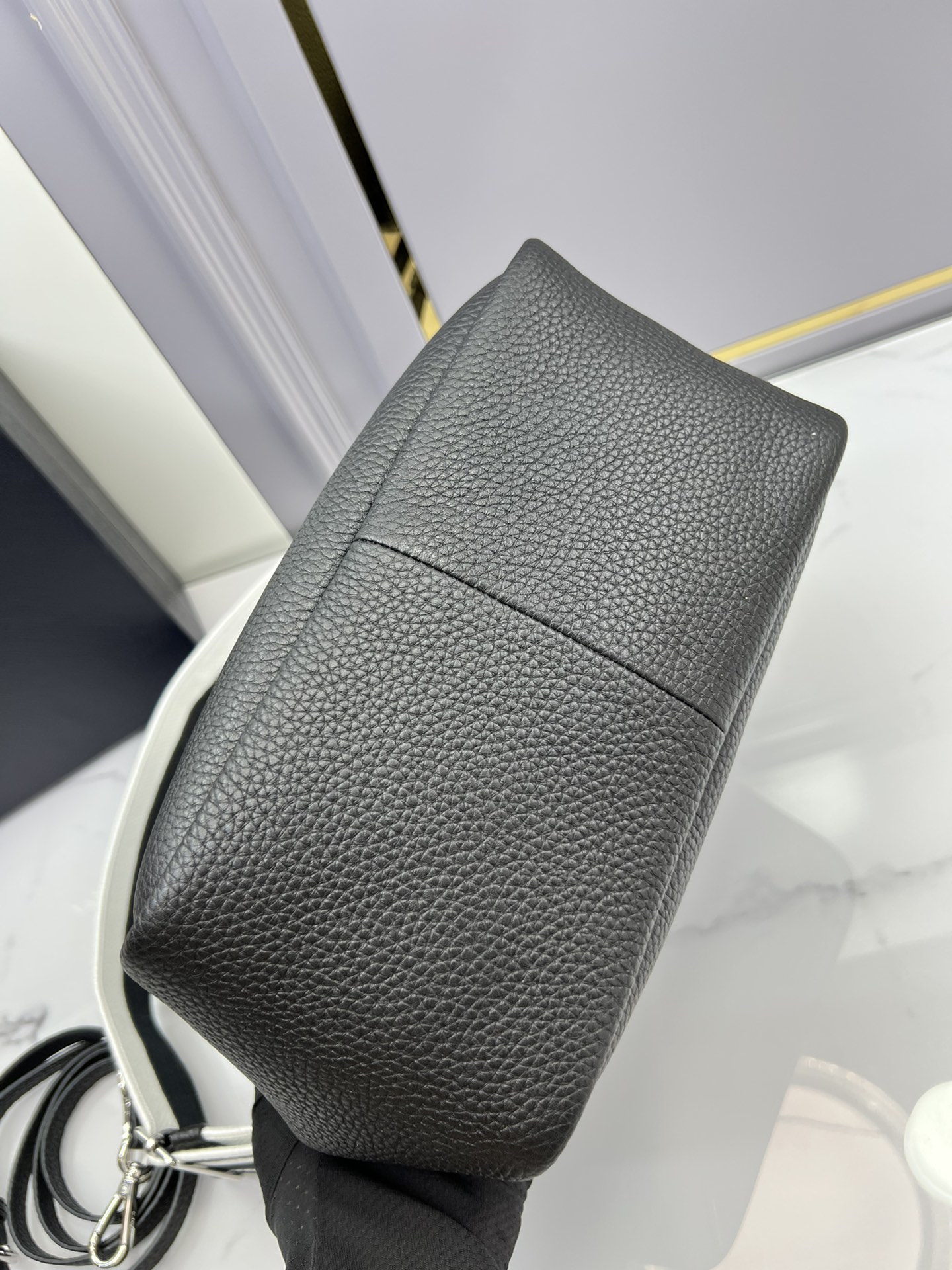 [TOP] PRADA Cowhide Handbag 23×21×13cm - 3 Colour