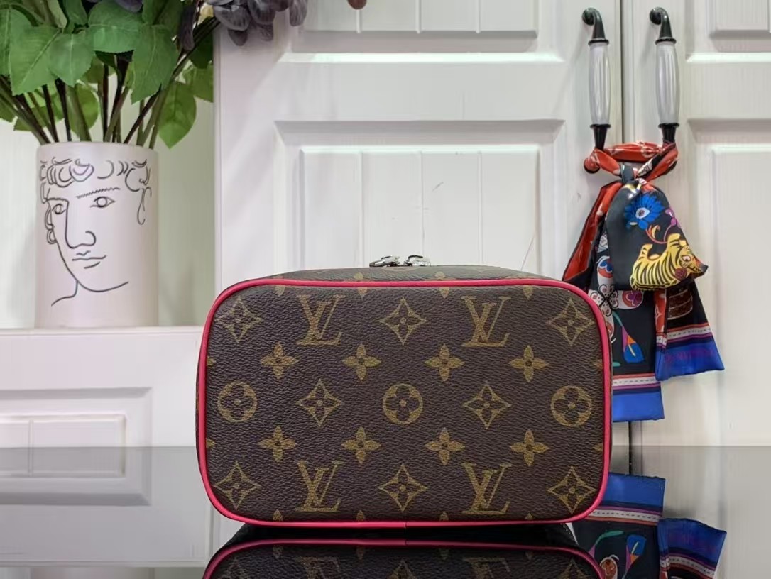 [TOP] Louis Vuitton LV Nice BB Toiletry Pouch 20/14/13cm - Brown