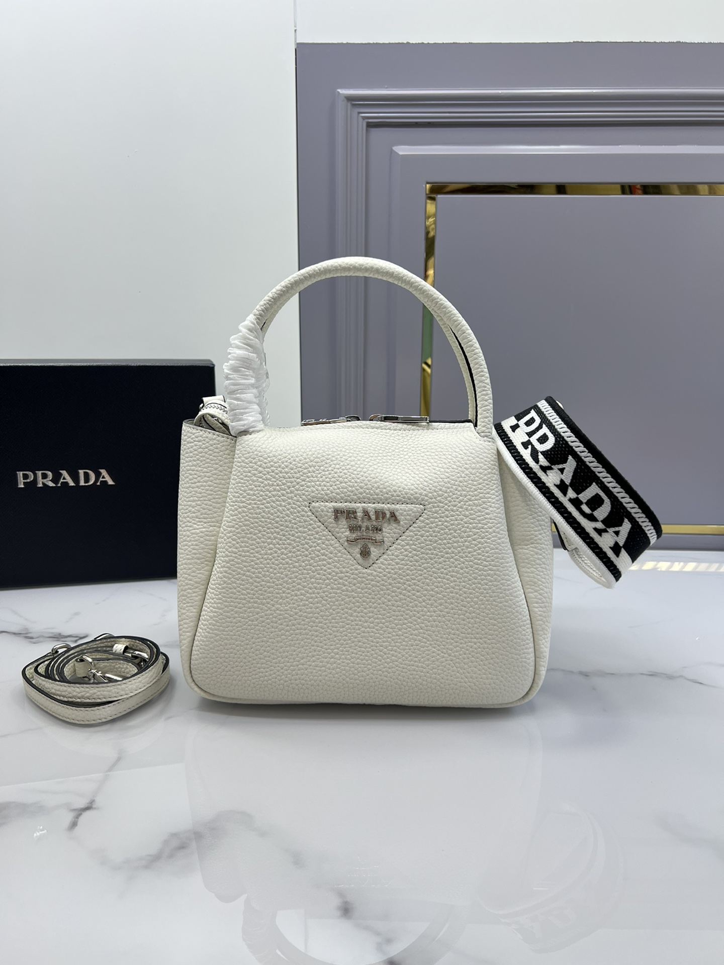 [TOP] PRADA Cowhide Handbag 23×21×13cm - 3 Colour