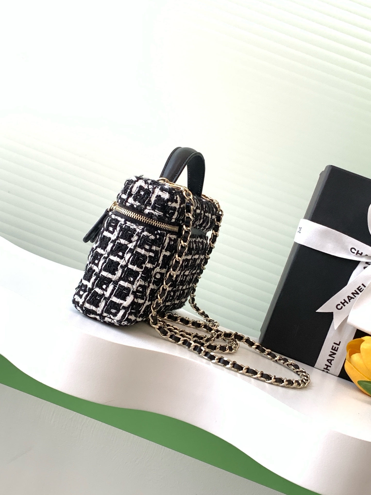 [TOP] CHANEL Vanity Case Bag 25C Chain Clutch Bag Denim 17*19.5*5cm - Black