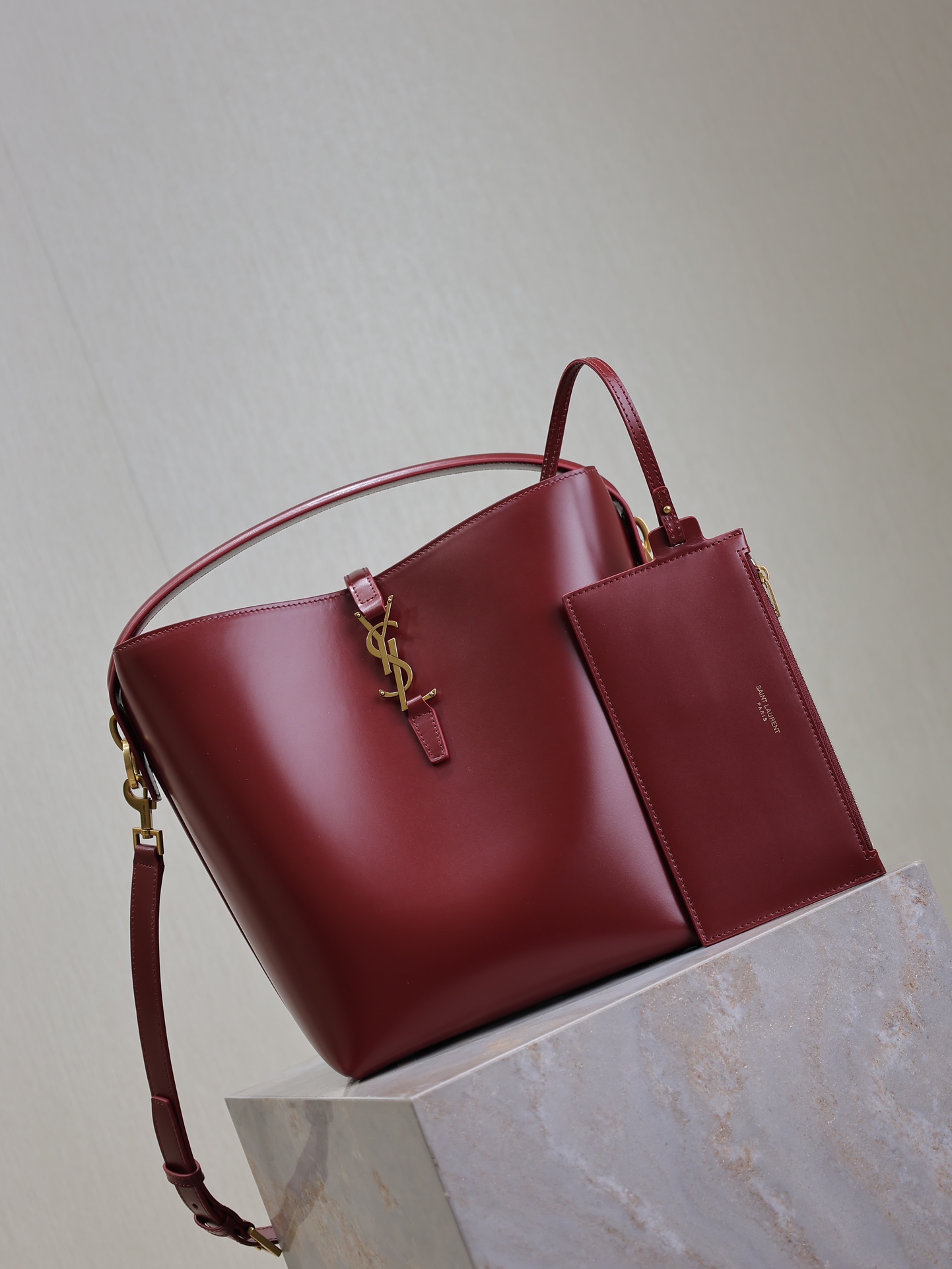 [TOP] Yves Saint Laurent YSL Le 37 Calfskin 26×20×12cm - Dark Red&GHW
