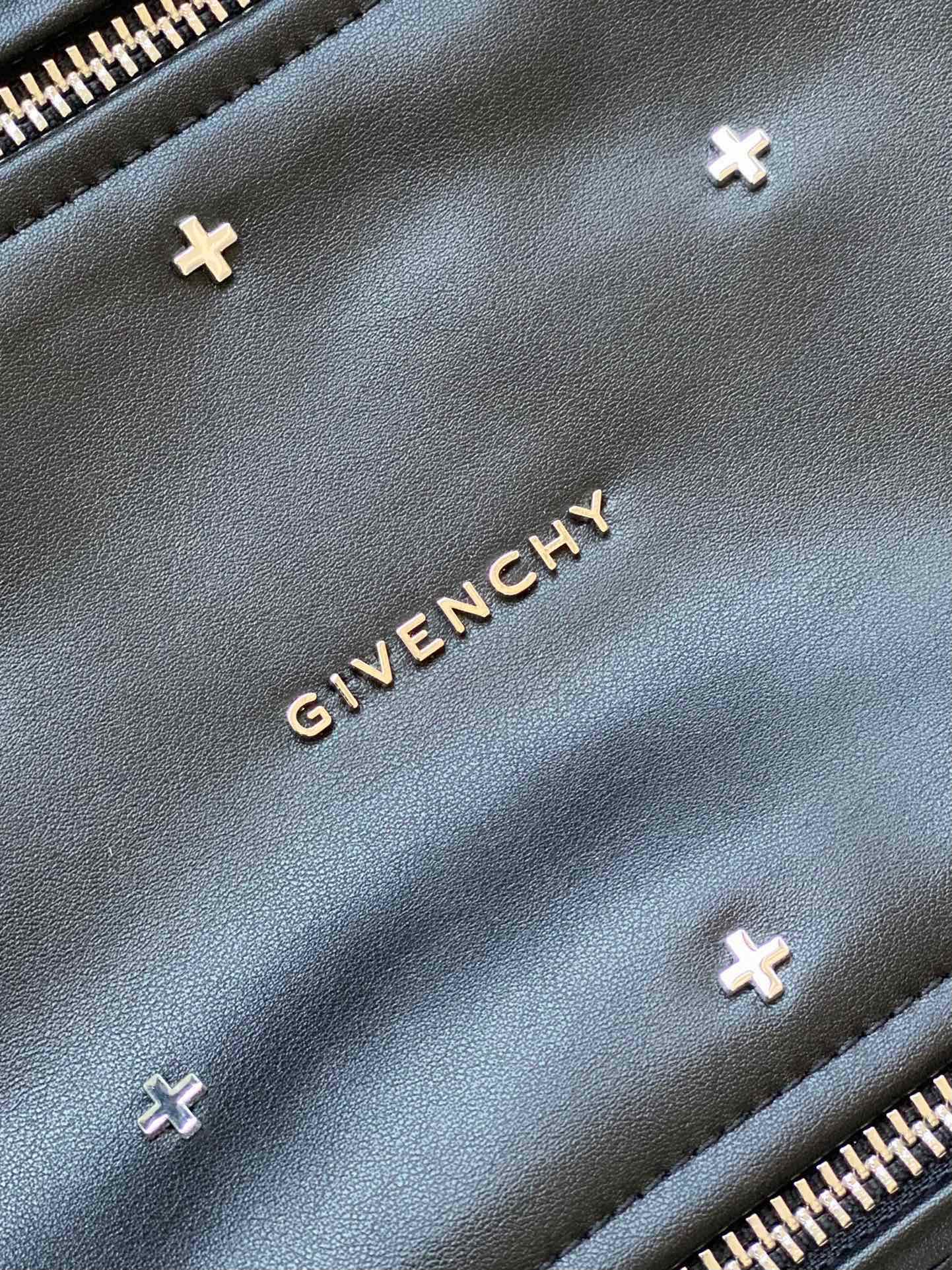 [TOP] GIVENCHY PANDORA Handbag 27×15×17 cm/33 x 16 x 16 cm - Black