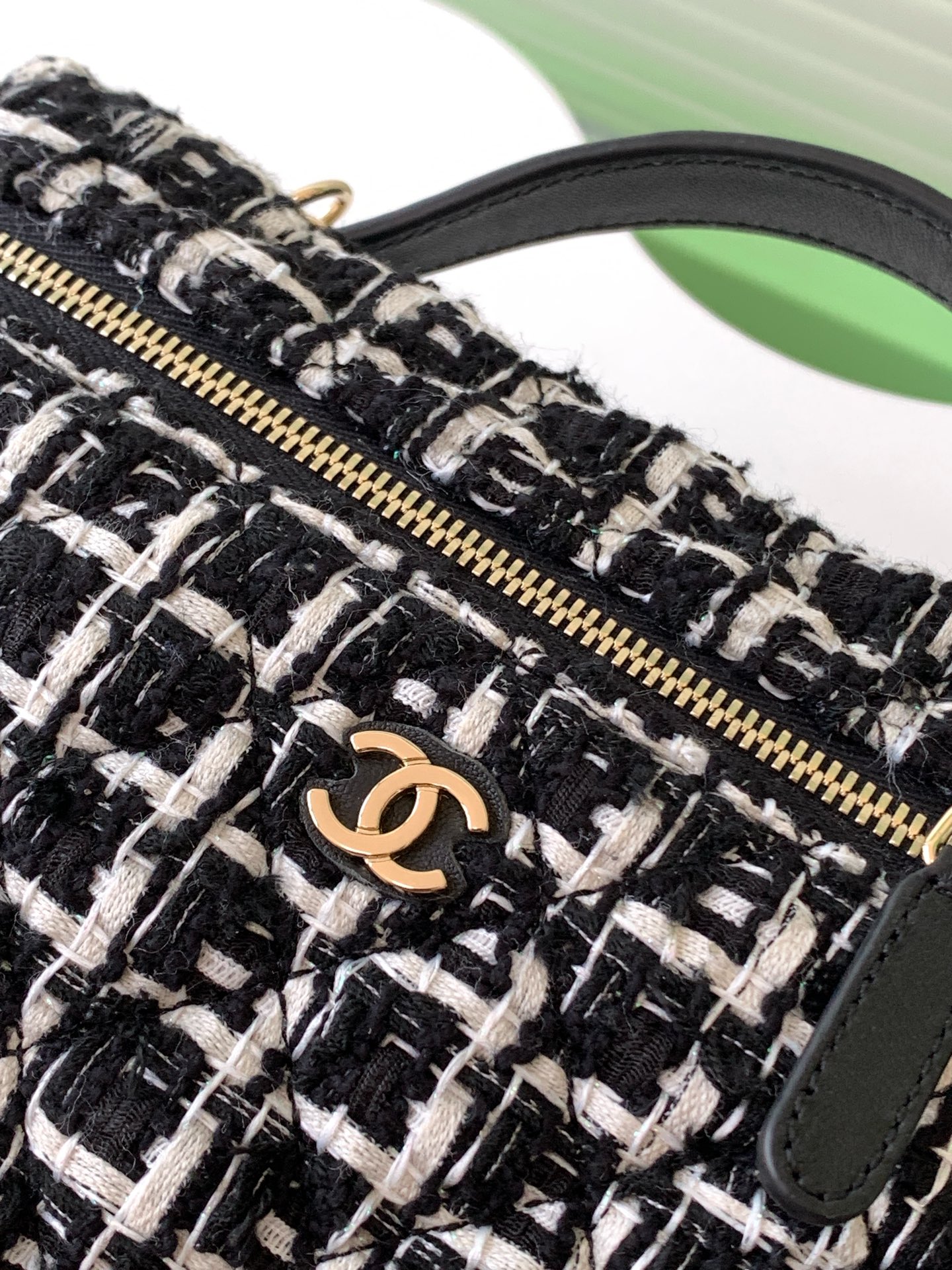 [TOP] CHANEL Vanity Case Bag 25C Chain Clutch Bag Denim 17*19.5*5cm - Black