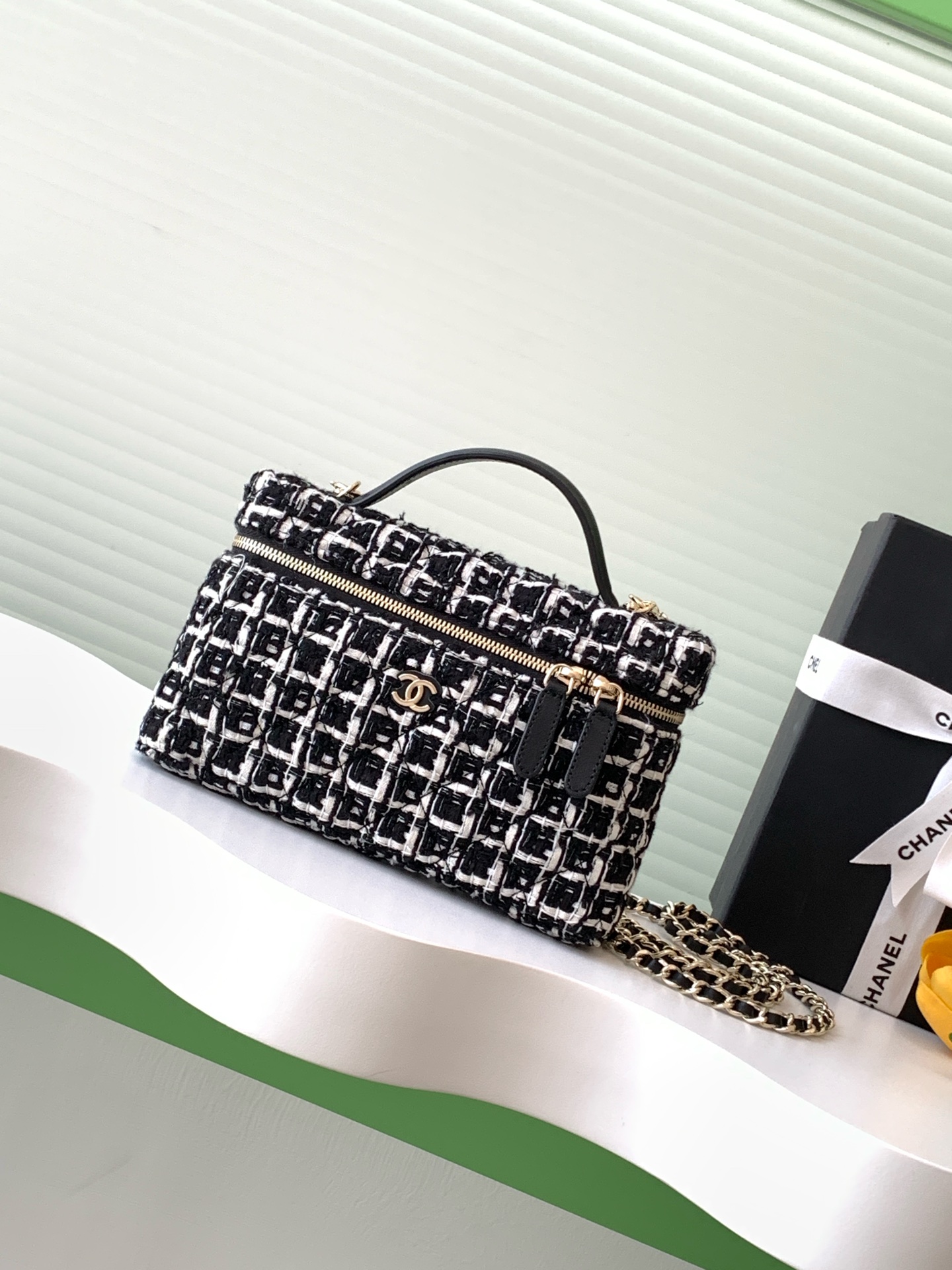 [TOP] CHANEL Vanity Case Bag 25C Chain Clutch Bag Denim 17*19.5*5cm - Black