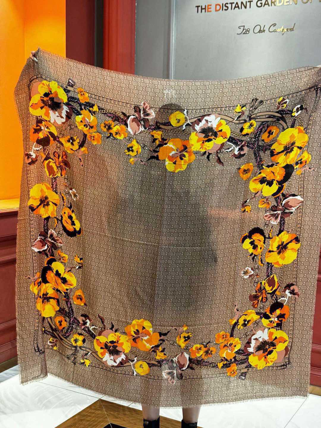 [TOP] GUCCI Florial Square Scarf 140 x 140 cm - 4 Colors