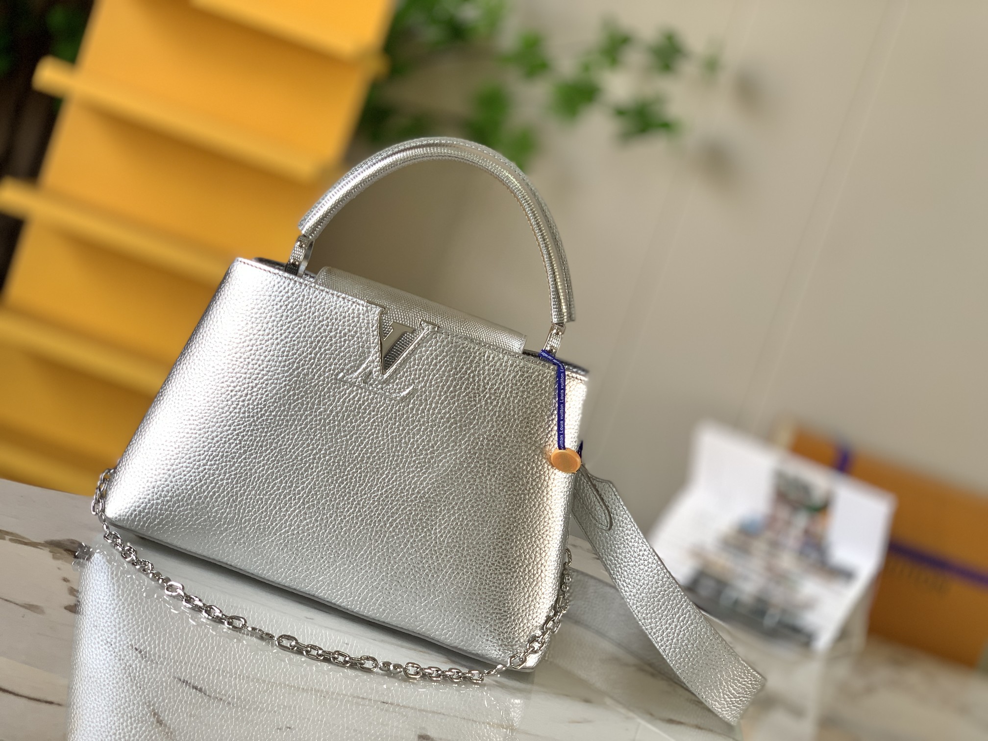 [TOP] Louis Vuitton LV Capucines Bag 26.5x17.5x9cm/31.5x20x11cm - Sliver