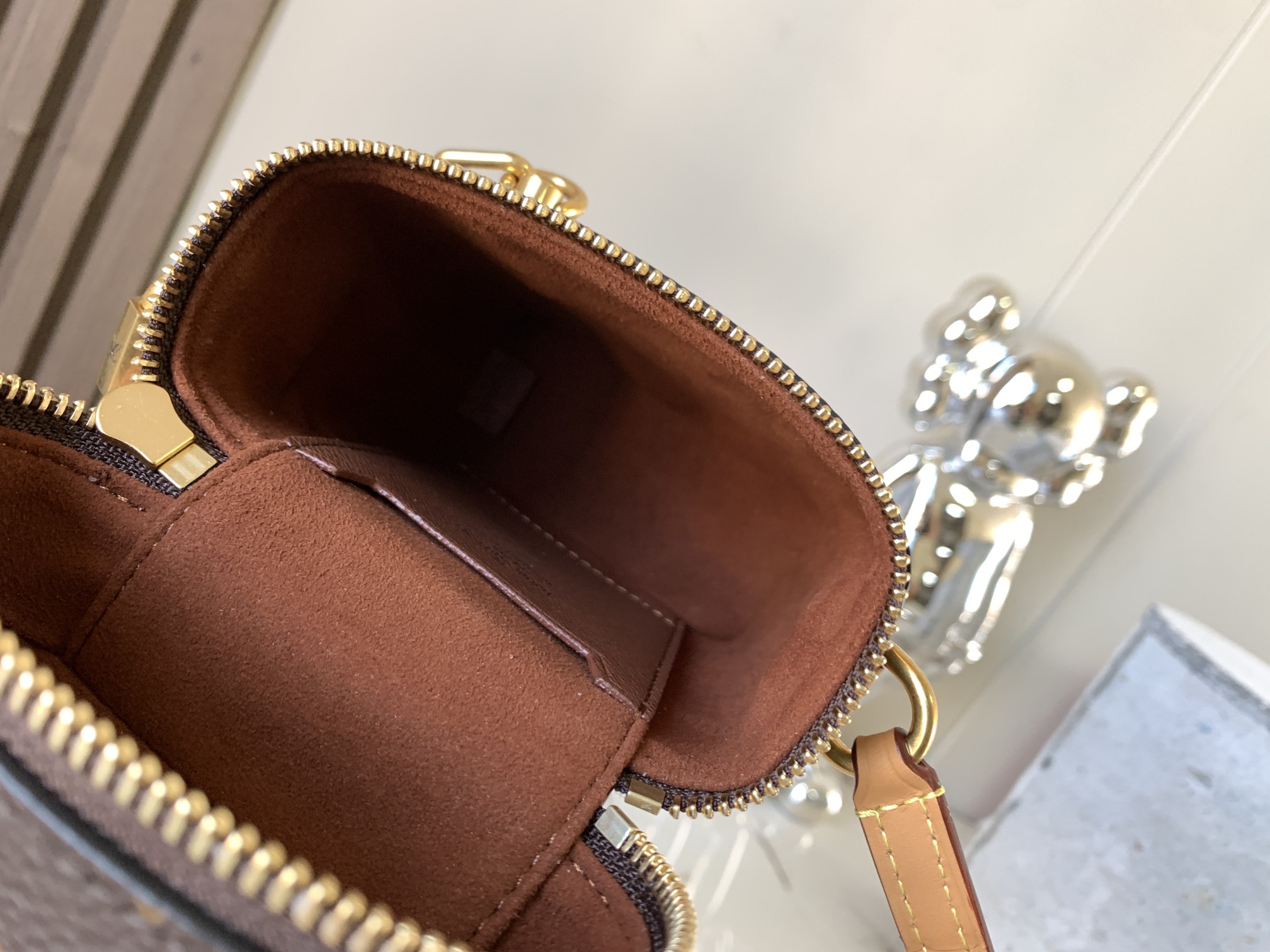 [TOP] Louis Vuitton LV Phone Box Monogram Bag 10.5 x 17.0 x 5.0 cm - Brown