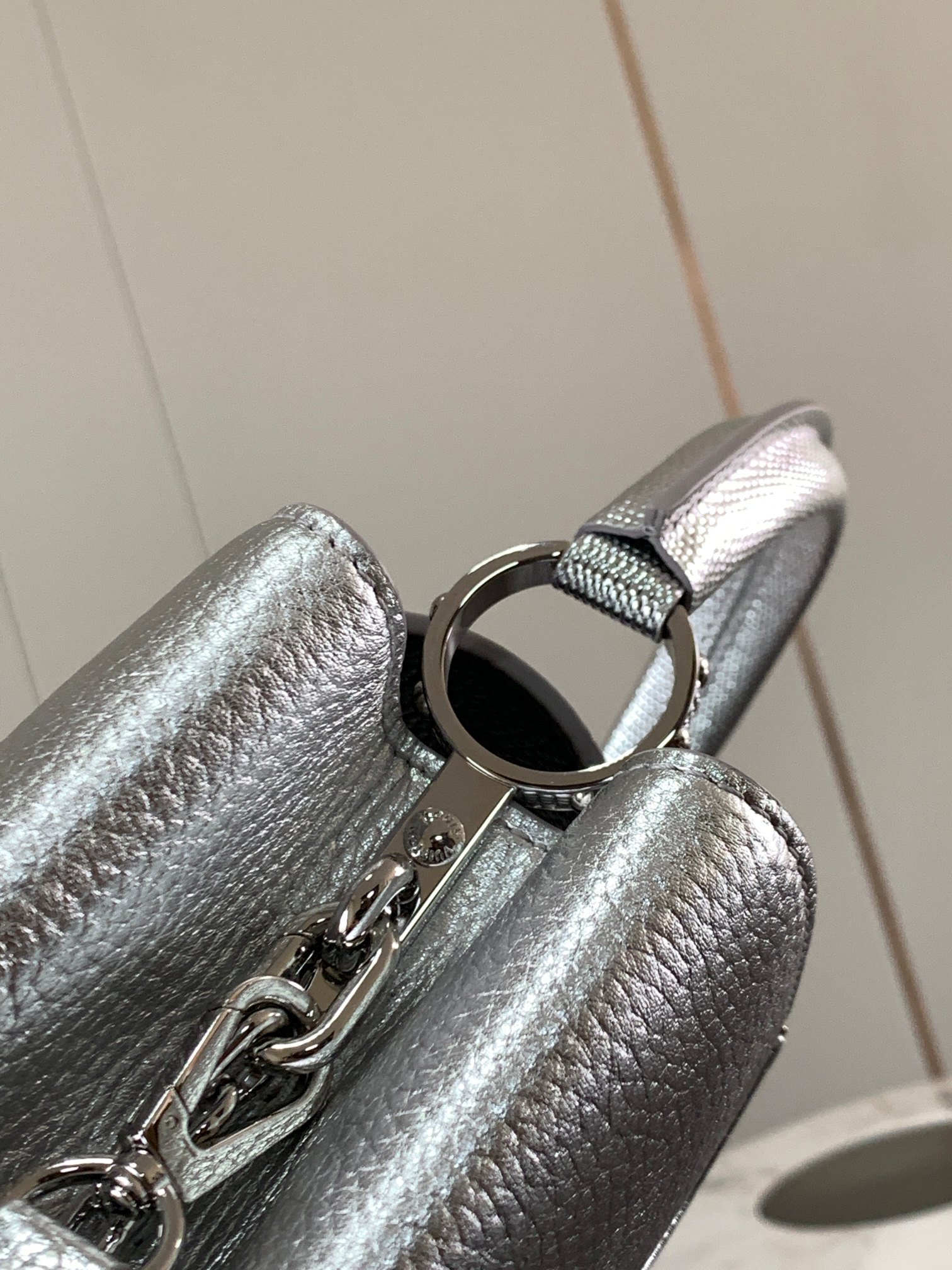 [TOP] Louis Vuitton LV Capucines Bag 26.5x17.5x9cm/31.5x20x11cm - Sliver