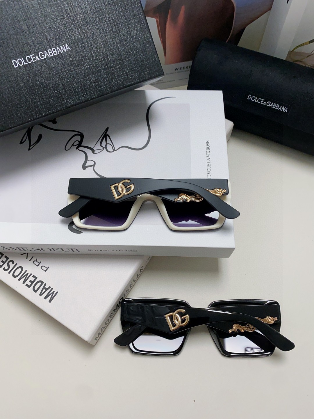 [TOP] Dolce & Gabbana D&G Sunglasses - 2 Color