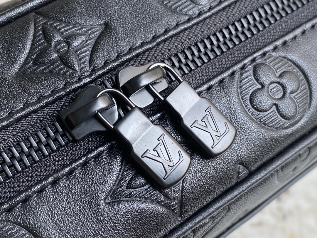 [TOP] Louis Vuitton LV Clutch Toiletry Bag in Monogram Shadow Leather 26x17x7cm - Black