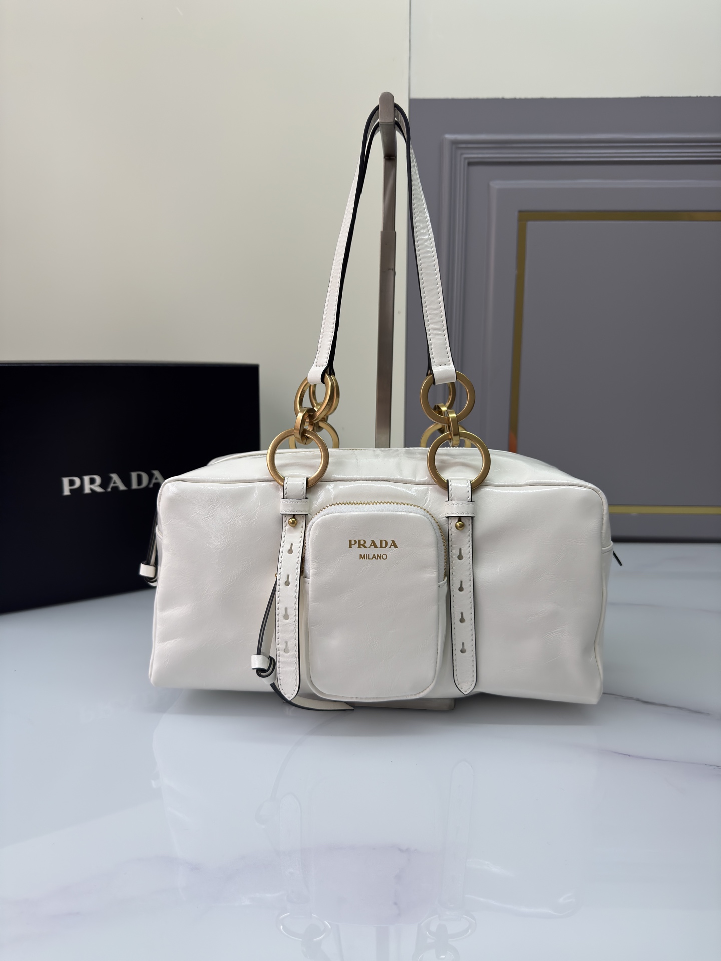 [Top] PRADA Oil Wax Leather Bag 30x14x13.5cm - 3 Colour