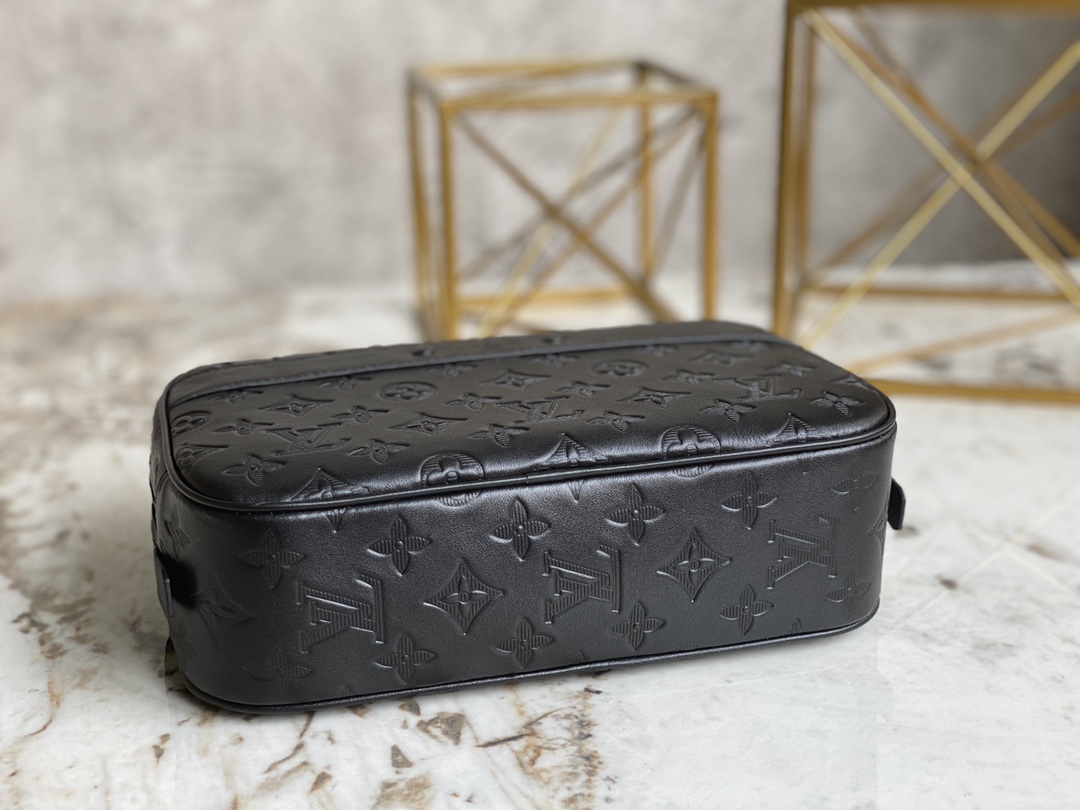 [TOP] Louis Vuitton LV Clutch Toiletry Bag in Monogram Shadow Leather 26x17x7cm - Black