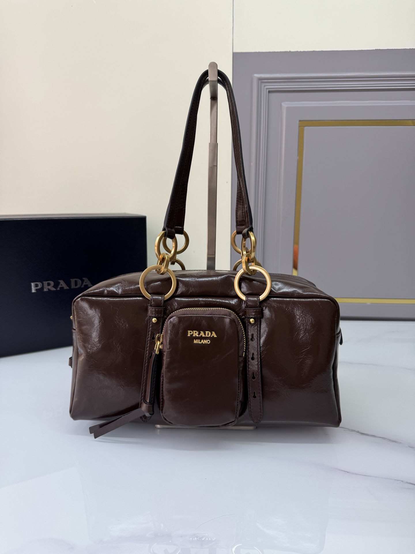 [Top] PRADA Oil Wax Leather Bag 30x14x13.5cm - 3 Colour