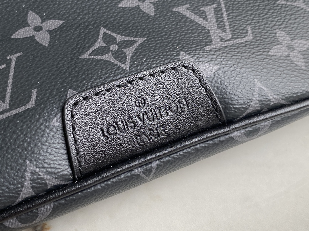 [TOP] Louis Vuitton LV Discovery Waist Bag Monogram Shadow Embossed Calfskin 47x20x9cm - Black