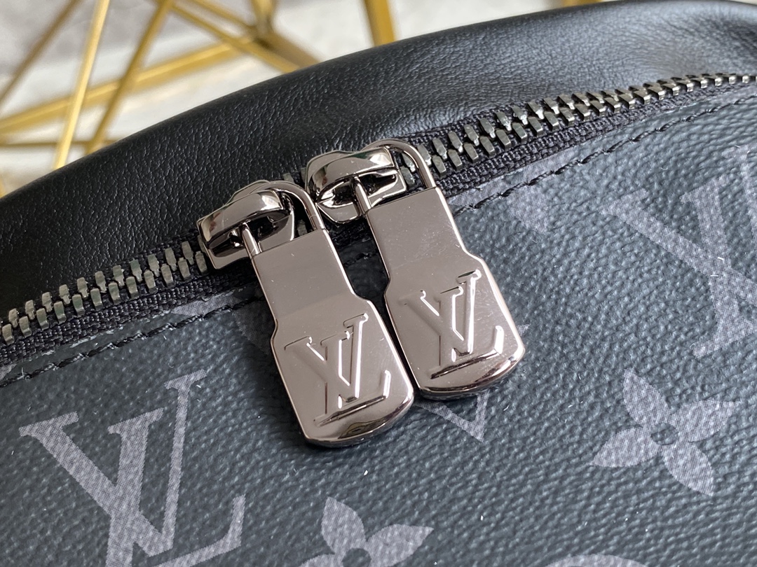 [TOP] Louis Vuitton LV Discovery Waist Bag Monogram Shadow Embossed Calfskin 47x20x9cm - Black