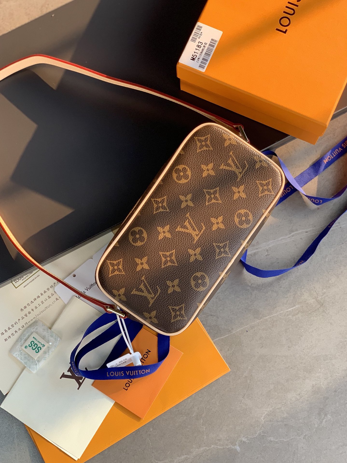 [TOP] Louis Vuitton LV Vintage Monogram Underarm Bag 22x6x11.5cm - Brown