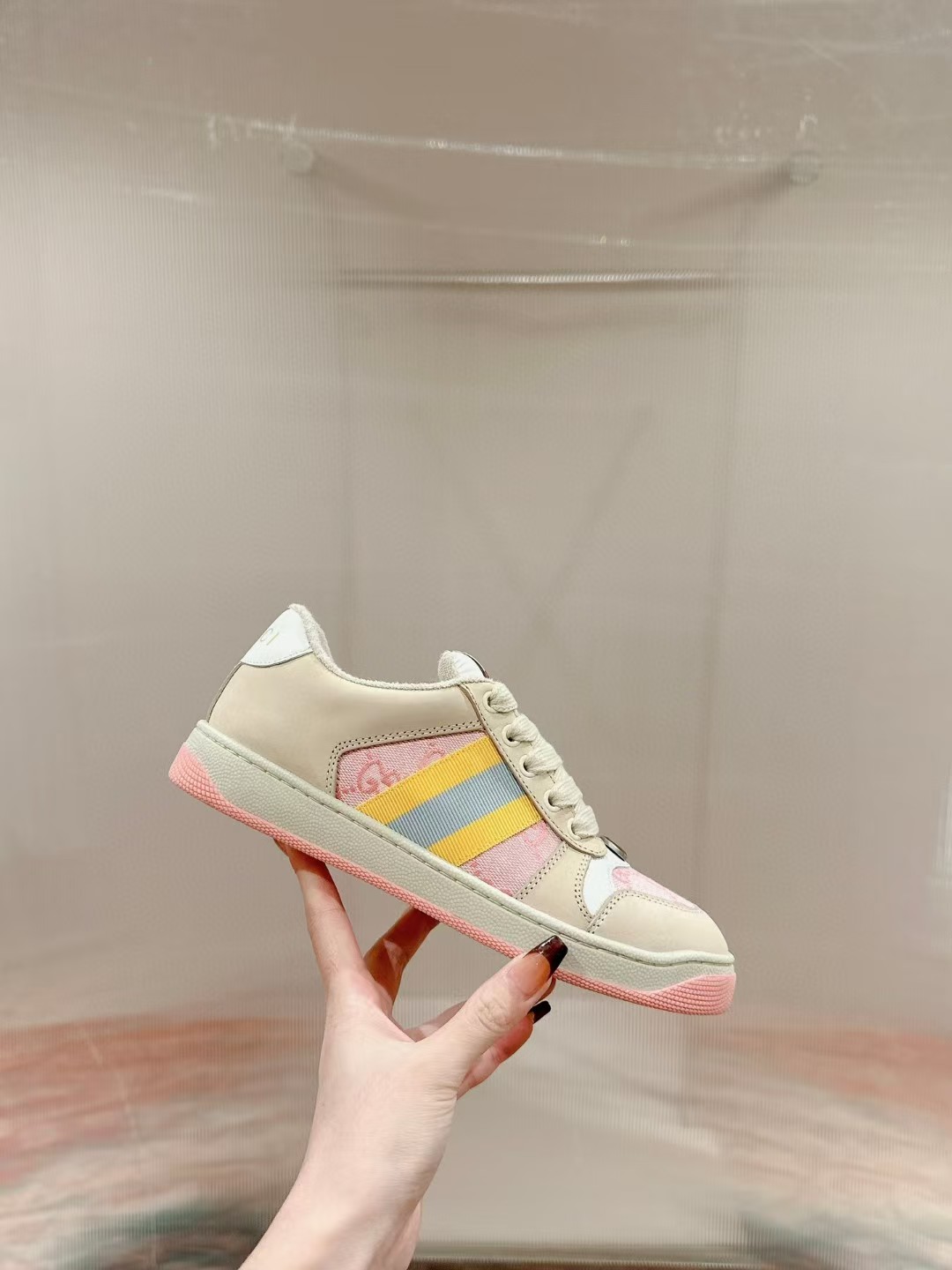 [TOP] GUCCI GG Casual Shoes - Pink and Beige
