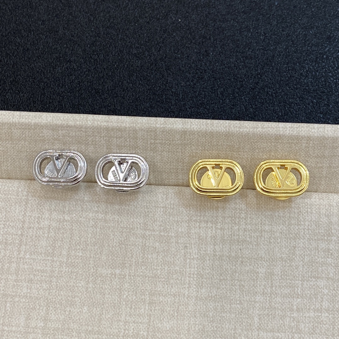 [TOP] VALENTINO  Earrings - 2 Color