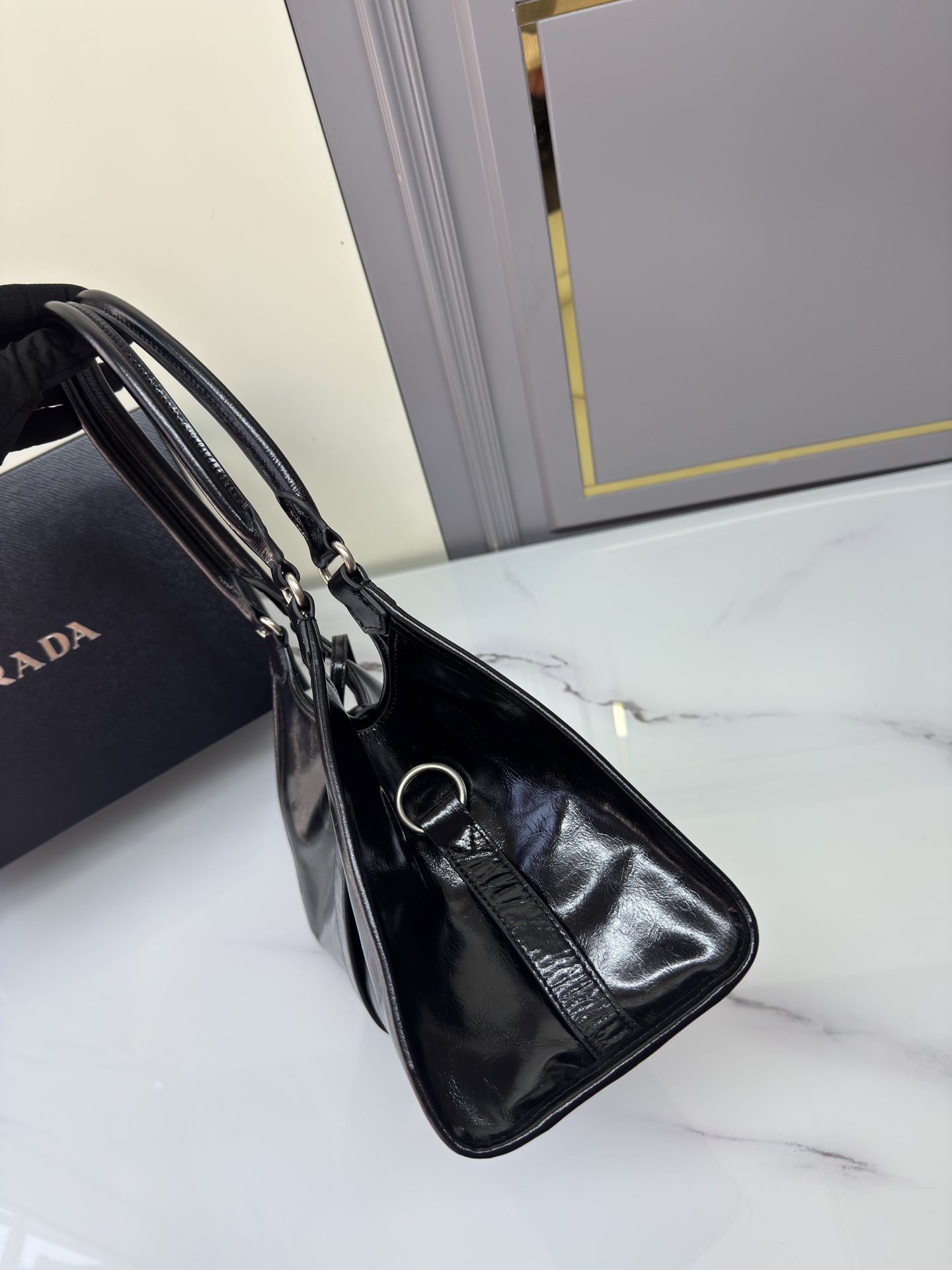 [TOP] PRADA Handbag Oil Wax 30.5x17.5x9cm - 5 Colour