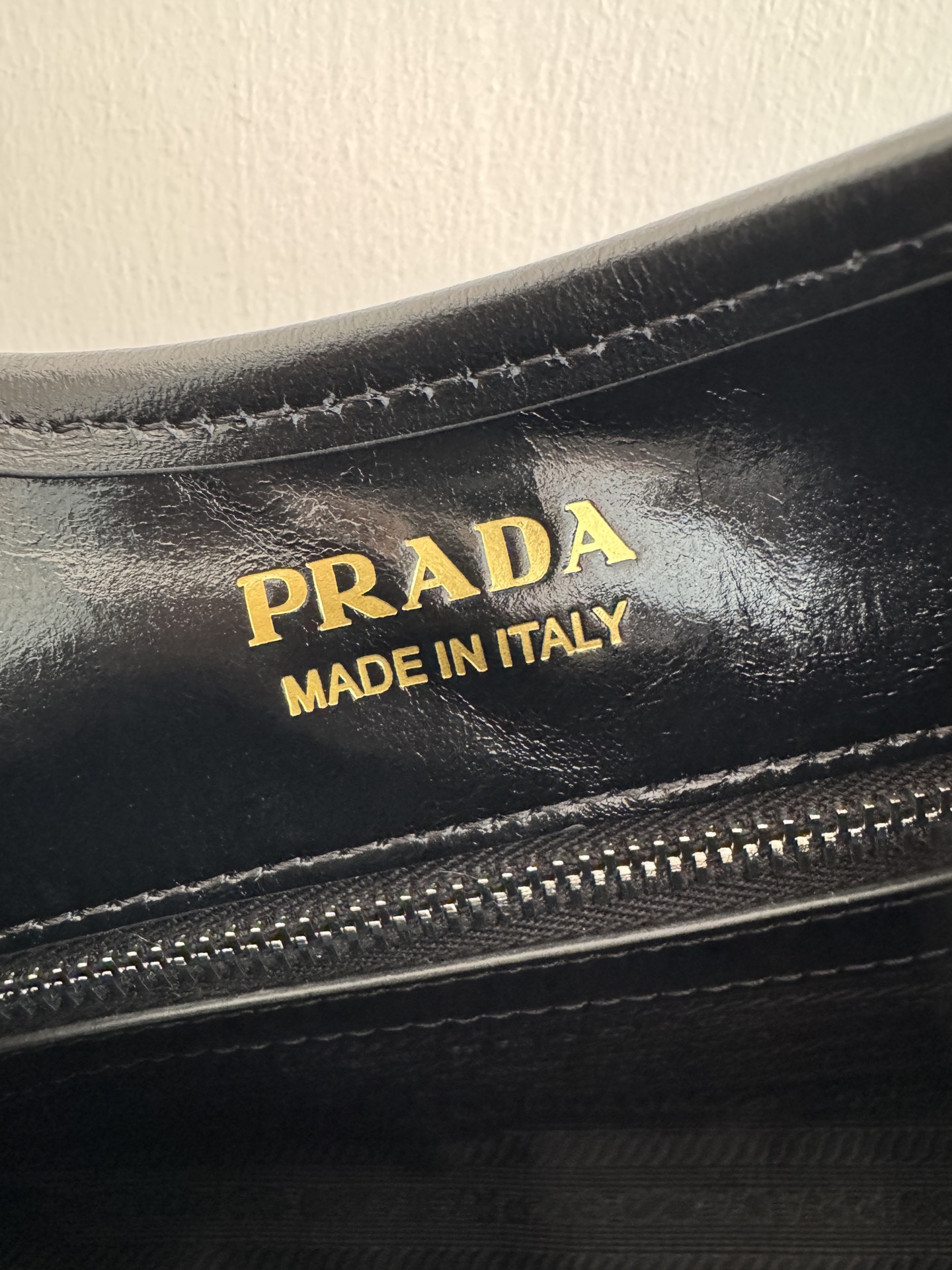 [TOP] PRADA Handbag Oil Wax 30.5x17.5x9cm - 5 Colour