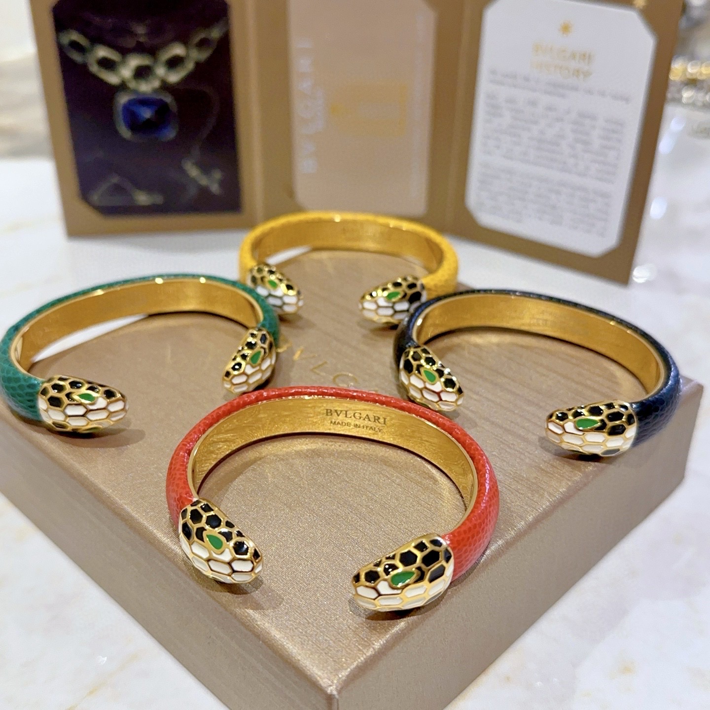 [TOP] BVLGARI Bracelet - 4 Colors