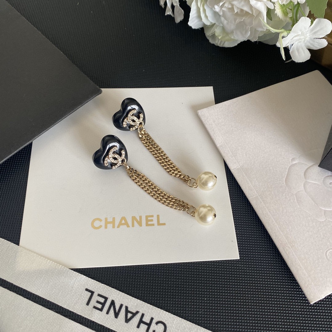 [TOP] CHANEL CC Earrings- Black