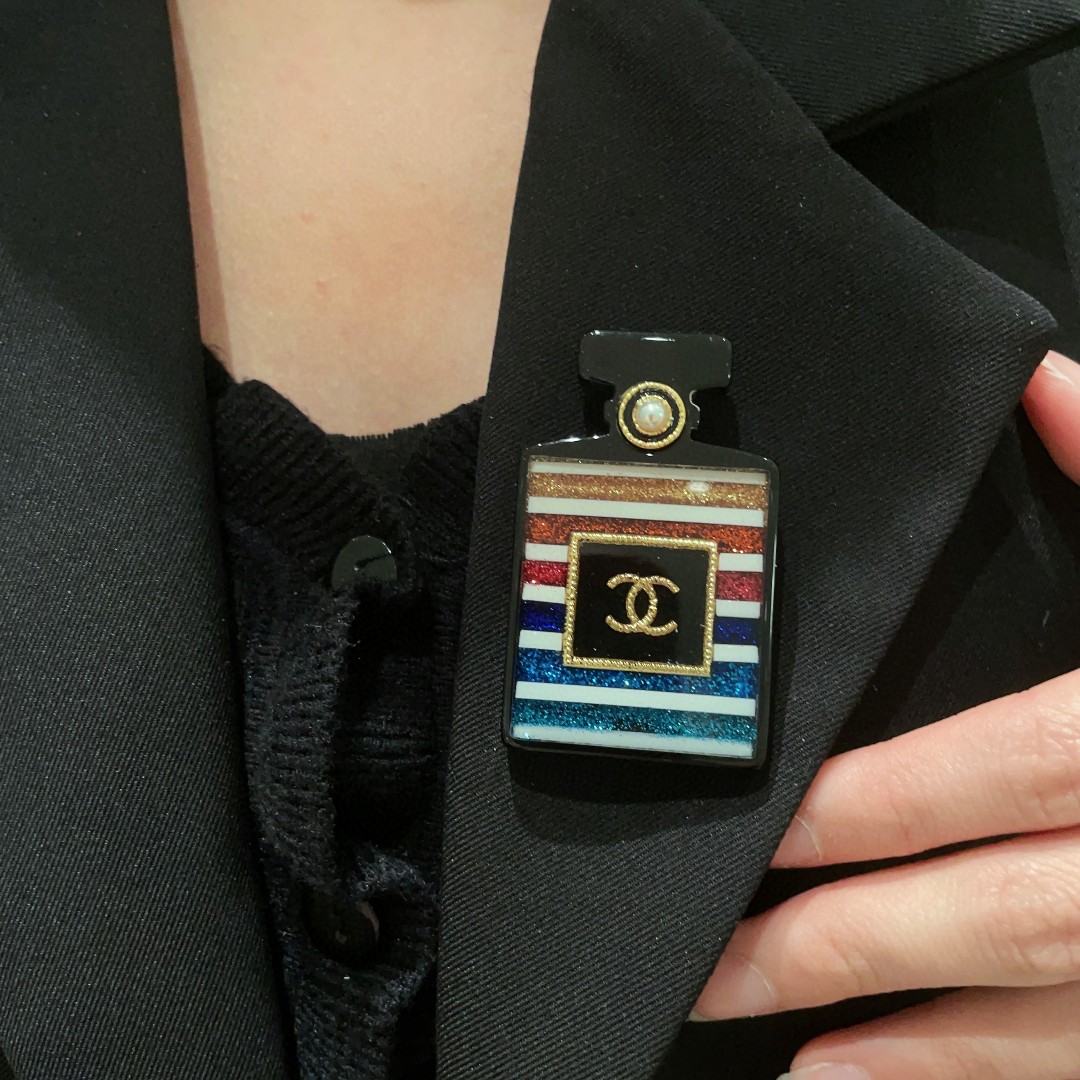 [TOP] CHANEL Perfume Bottle Brooch - Black