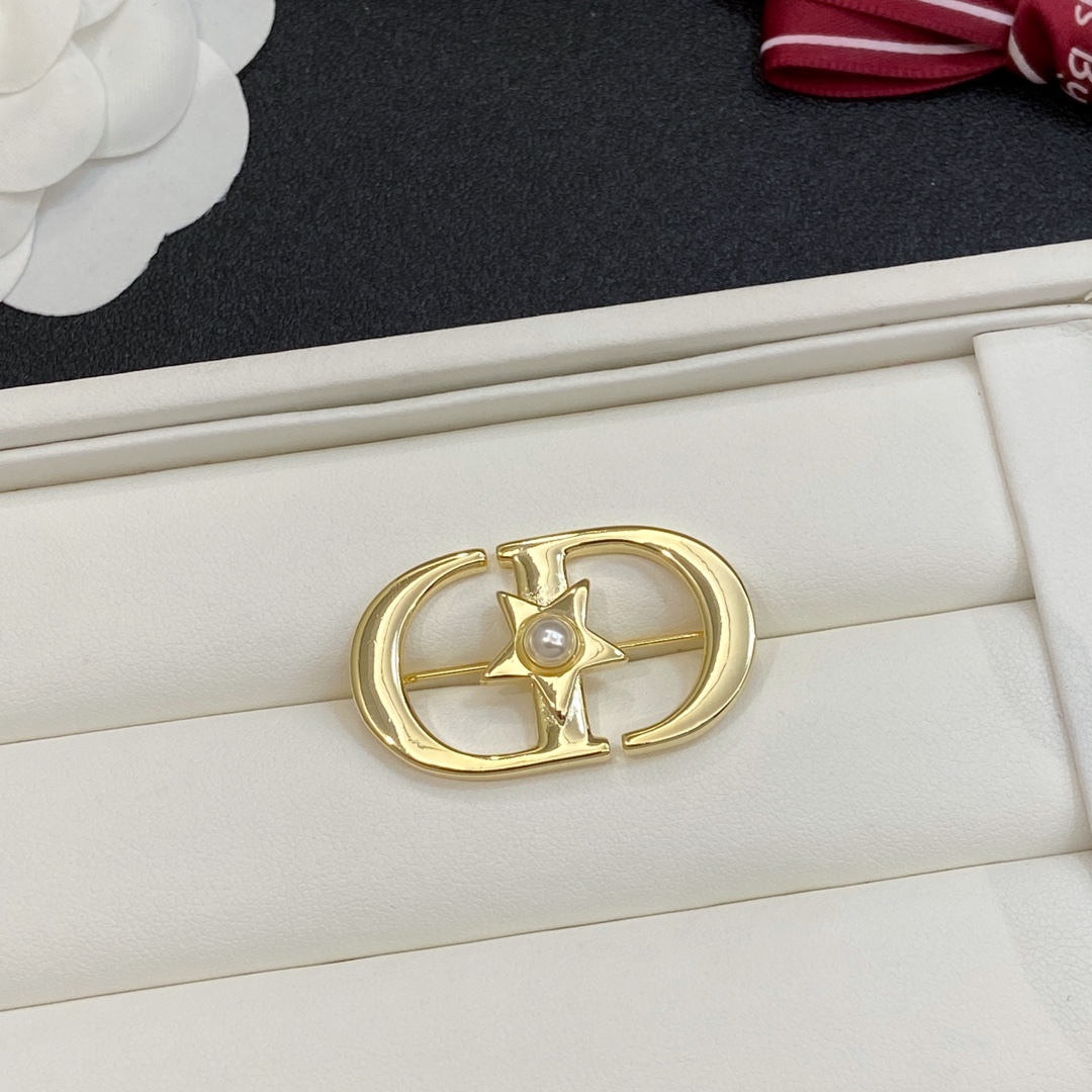 [TOP] Christian Dior  Brooch - Gold