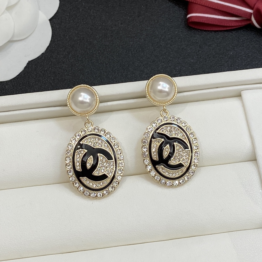 [TOP] CHANEL CC  Earrings- 2 Colors