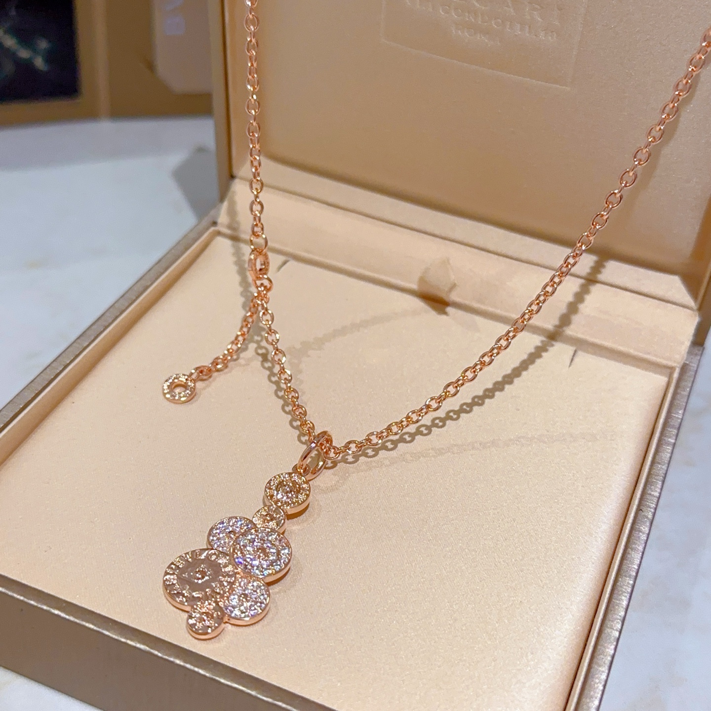 [TOP] BVLGARI DIVAS‘ DREAM Necklace - Rose Gold