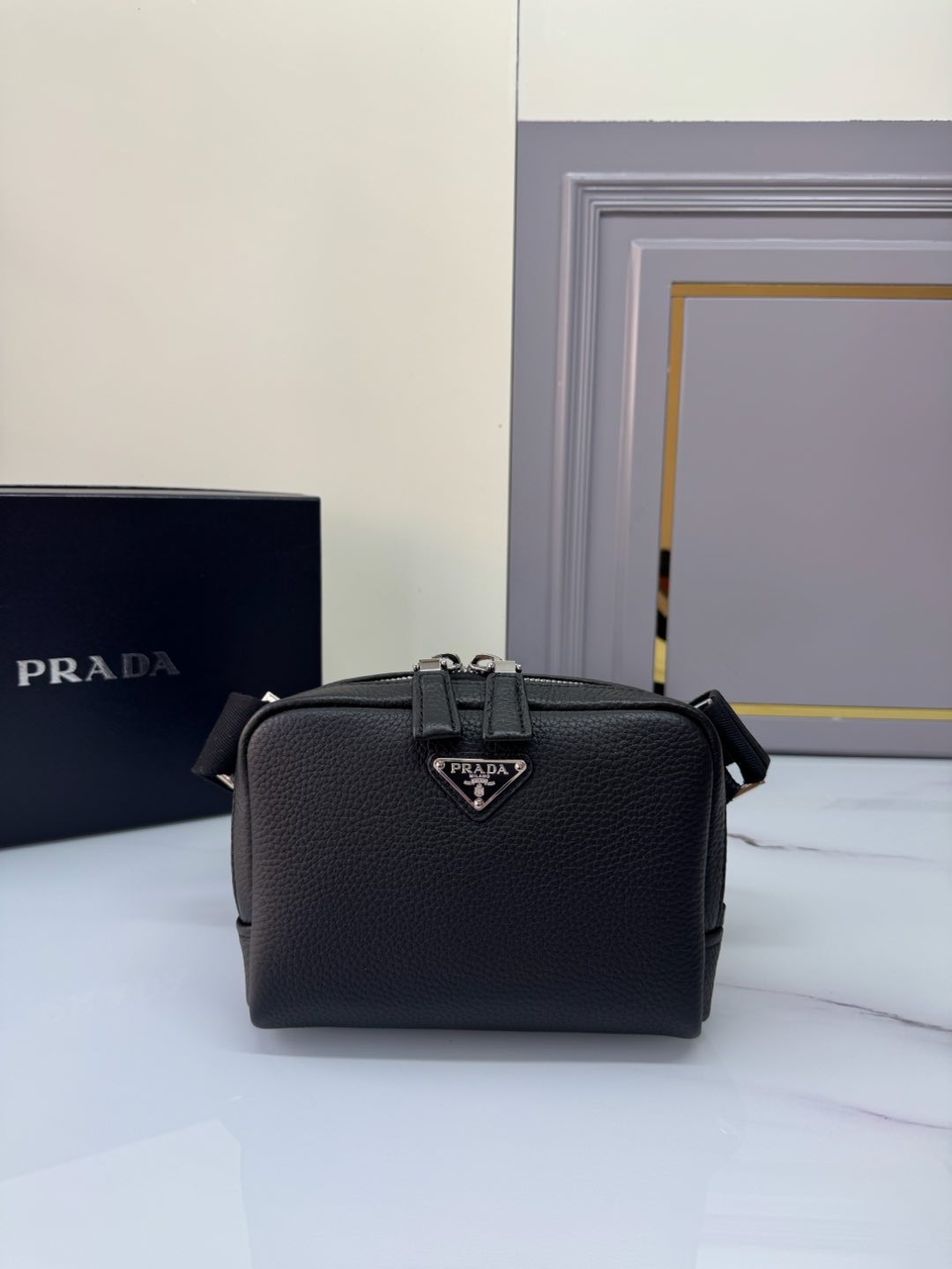 [Top] PRADA Chest Pack Bags 19.5*13.5*6cm - Black