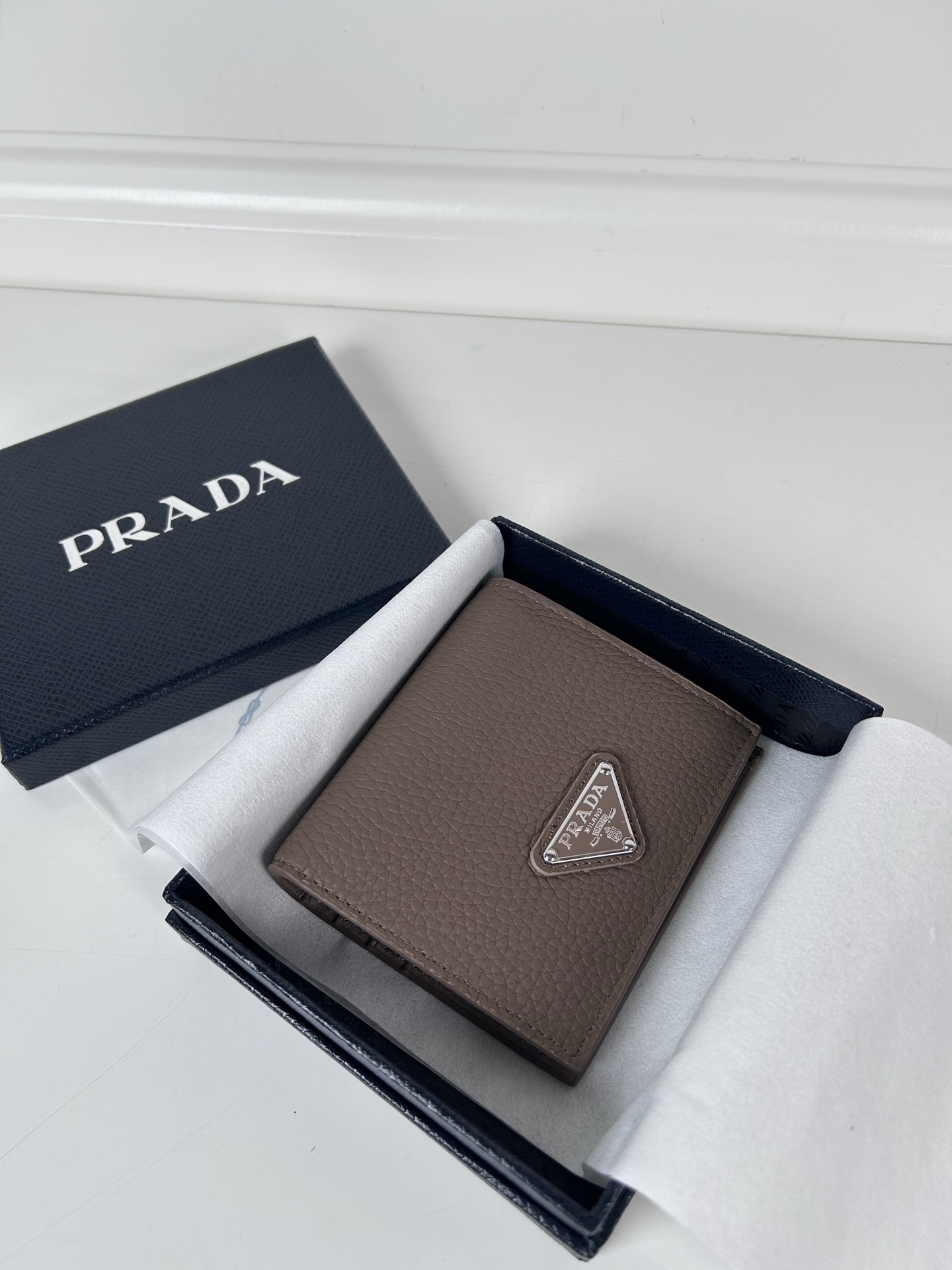 [TOP] PRADA Short Wallet 9×10cm - Brown