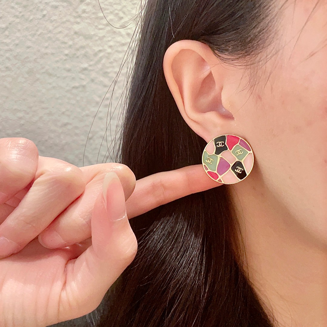 [TOP] CHANEL CC Earrings- Black and Pink