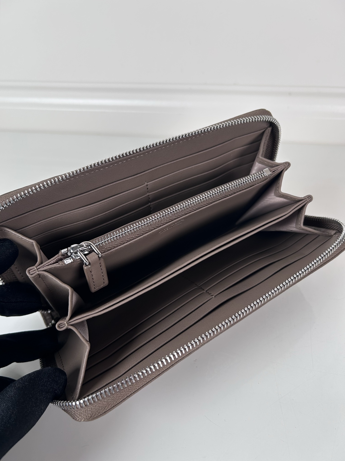 [TOP] PRADA Medium Wallet 20cm×10.3cm - Brown