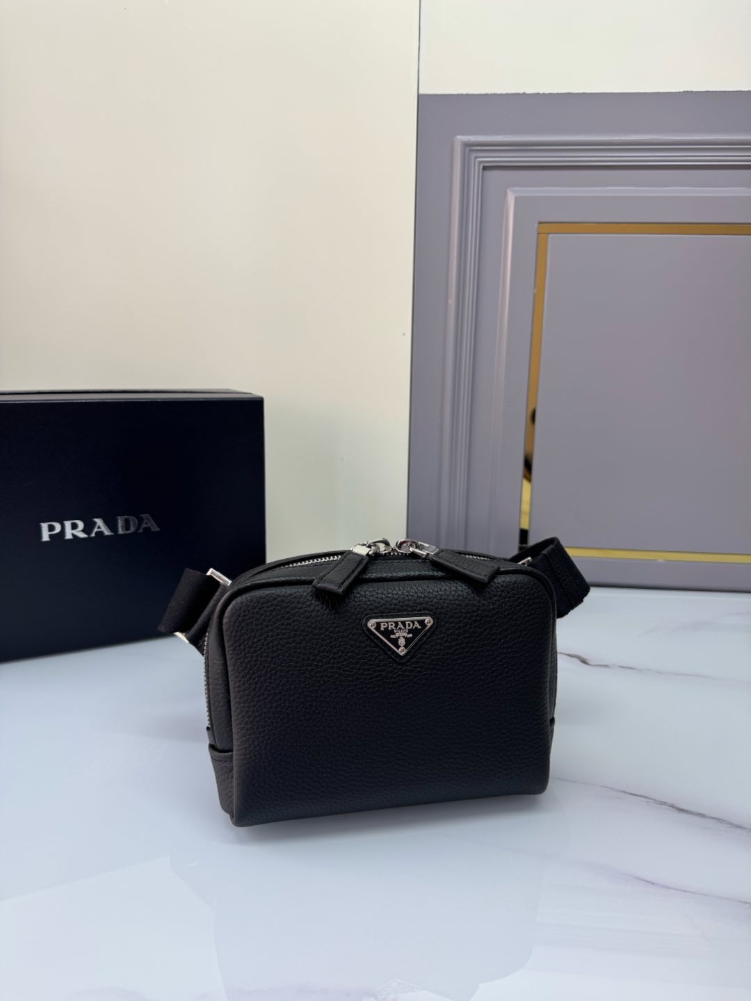 [Top] PRADA Chest Pack Bags 19.5*13.5*6cm - Black