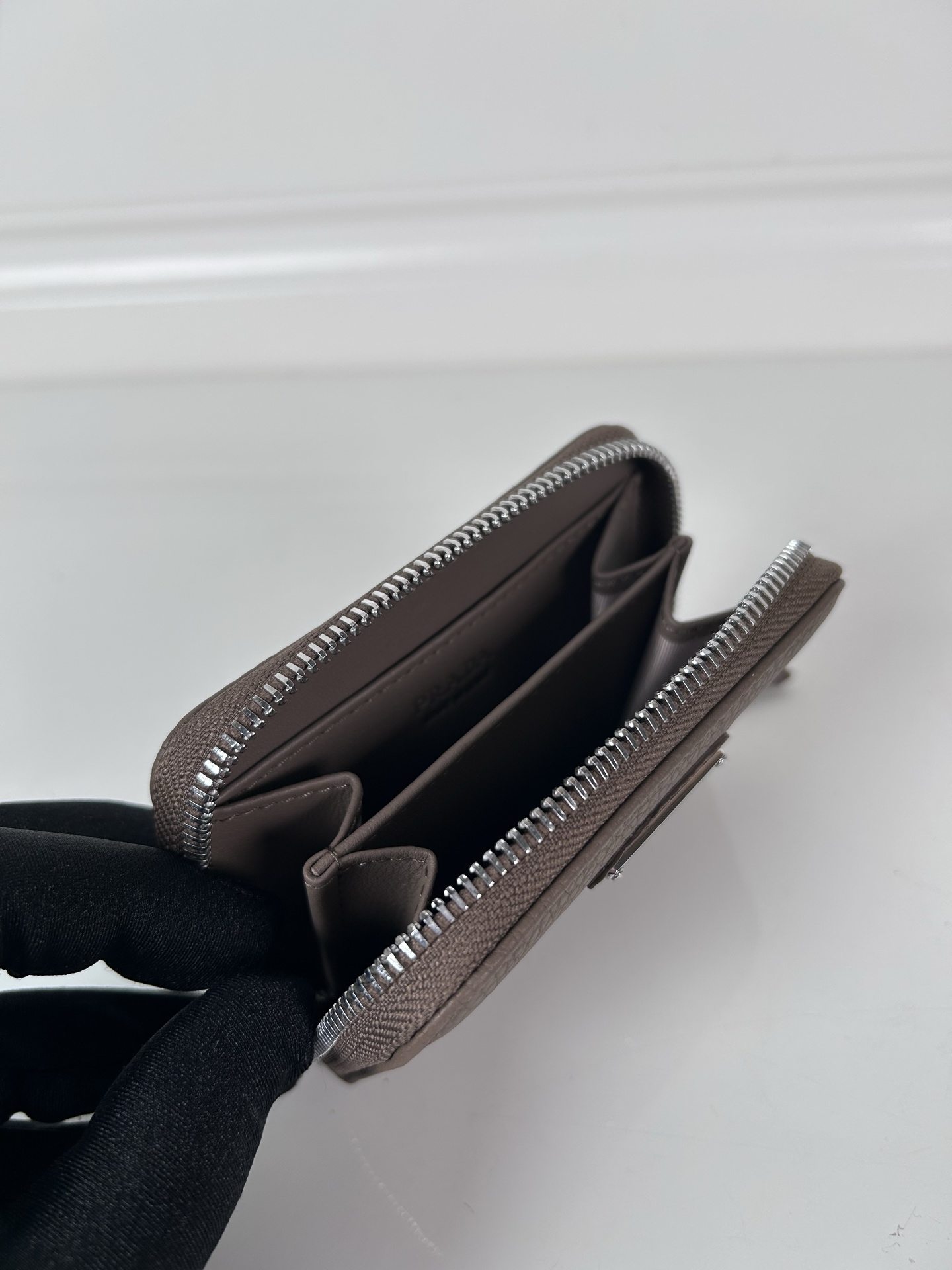 [TOP] PRADA Deerskin Wallet 11×7.5cm - Brown