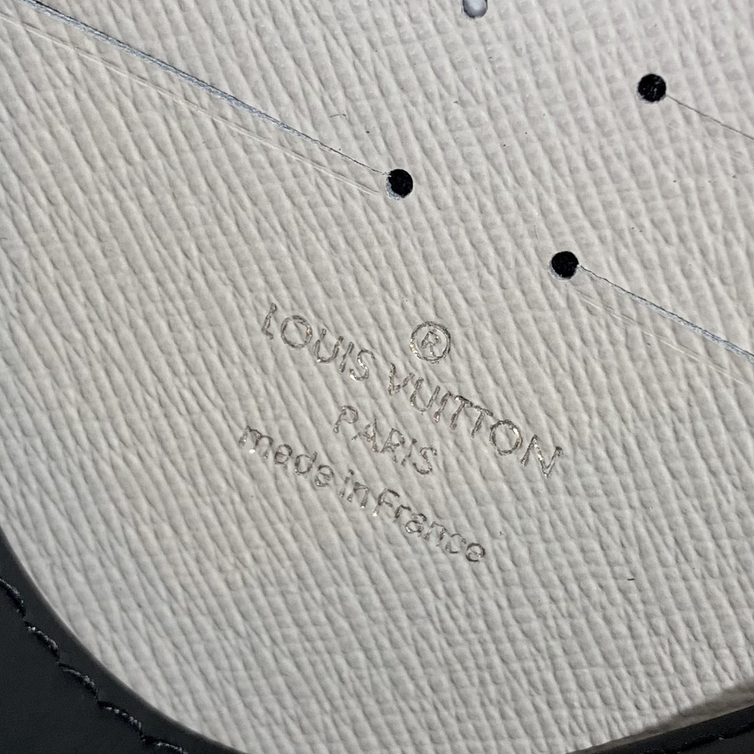 [TOP] Louis Vuitton LV Pochette Voyage Bag Damier Graphite 3D Canvas 27x21x6cm - Gray