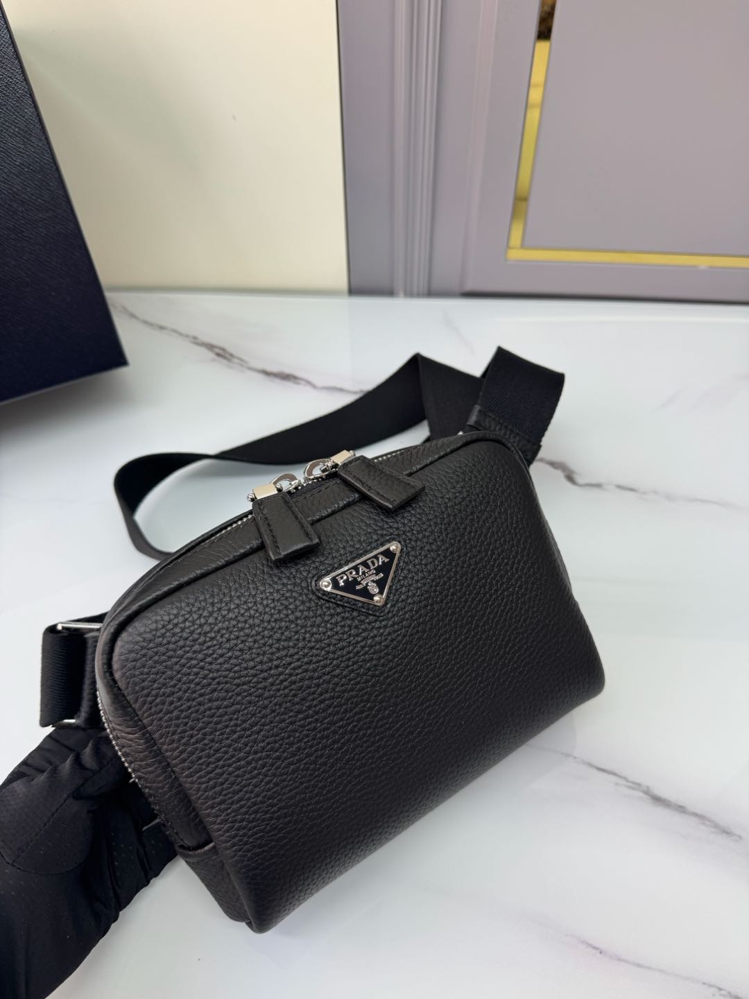 [Top] PRADA Chest Pack Bags 19.5*13.5*6cm - Black