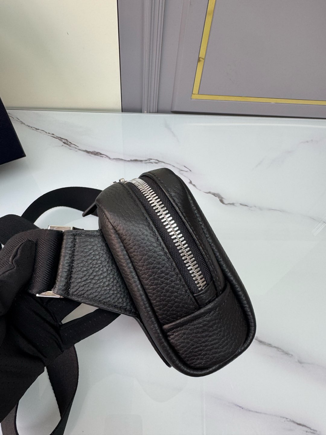 [Top] PRADA Chest Pack Bags 19.5*13.5*6cm - Black